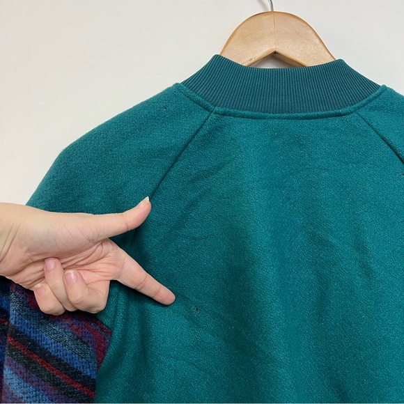 Vintage 1970's Women's Teal Bomber Jacker Wool Varsity Coat Aztec Sleeves US 10 - Picture 10 of 11